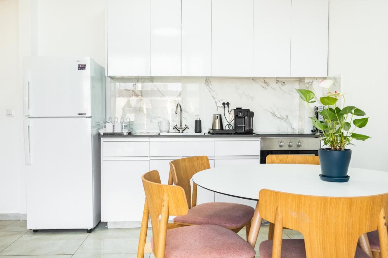 Modern Bright, Near Mahane Yehuda Market, Balcony Иерусалим Экстерьер фото