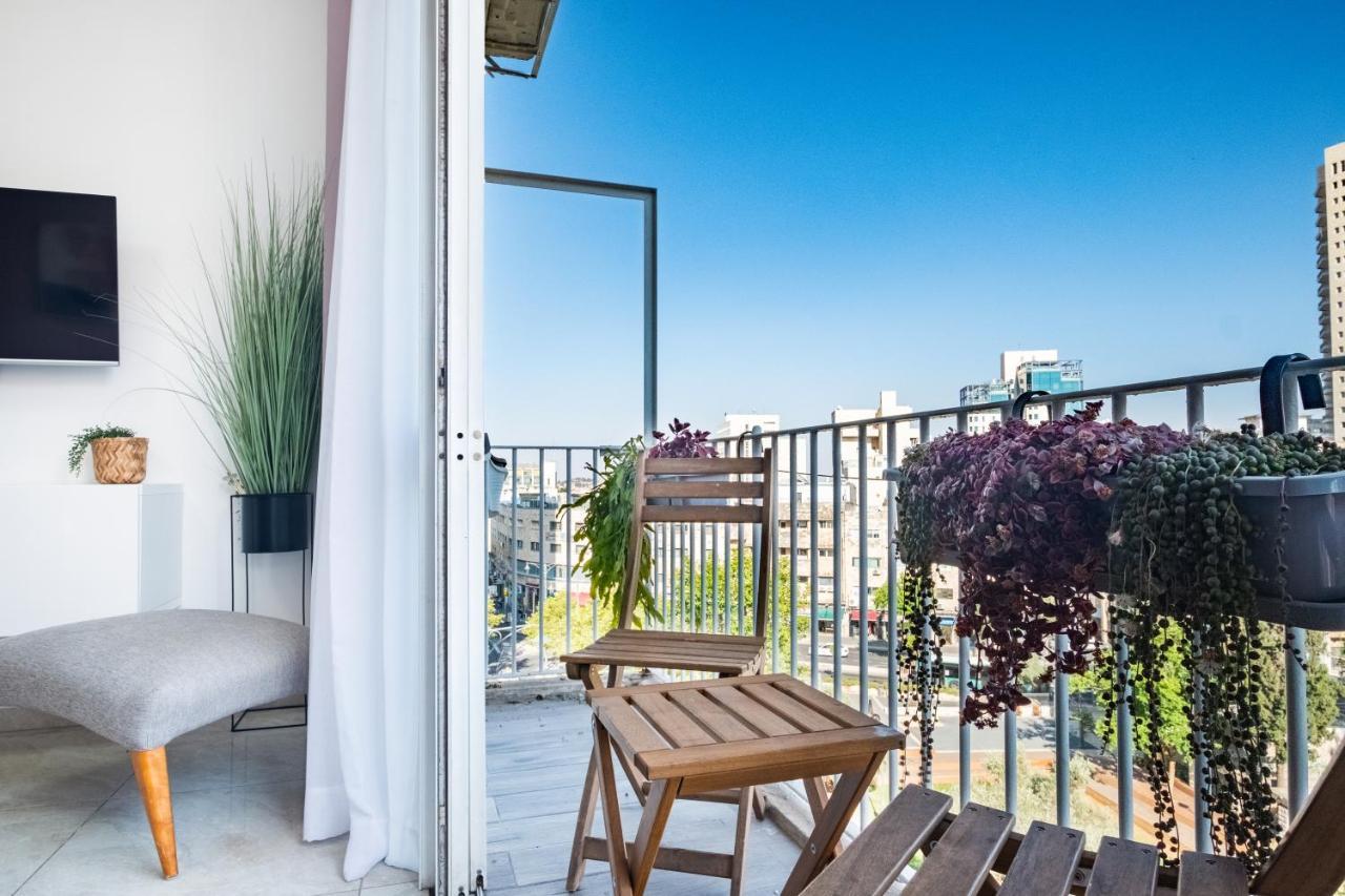 Modern Bright, Near Mahane Yehuda Market, Balcony Иерусалим Экстерьер фото